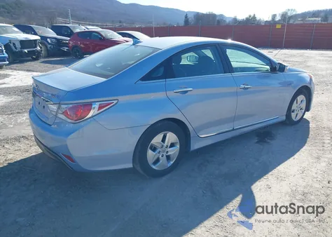 2012 Hyundai Sonata Hybrid from USA, damaged, VIN KMHEC4A48CA027950
